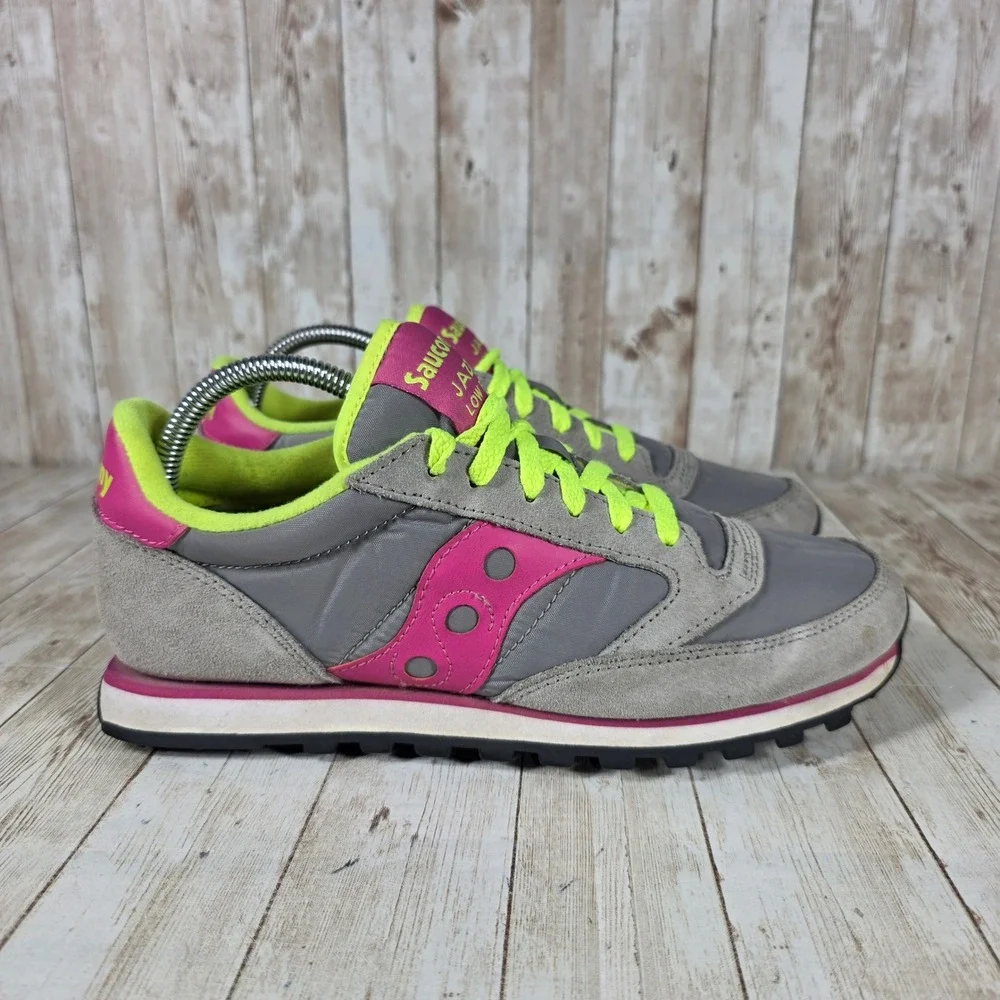 Saucony Jazz Low Pro Sneakers Retro Running Shoes Gray Pink Neon 9.5